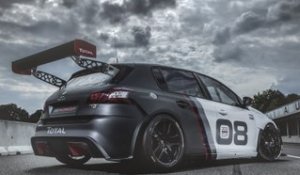 Peugeot 308 Racing Cup sur l'Autodrome de Linas-Montlhéry