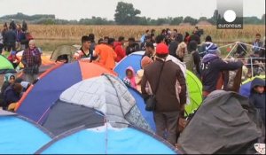 La clandestinité ou la Hongrie, le dilemme des réfugiés
