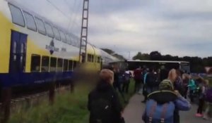 Un train percute un bus bloqué sur la voie ferrée en Allemagne.