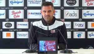 EAG-GFC Ajaccio : la conférence de presse d'avant match de Jocelyn Gourvennec