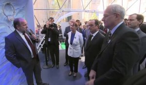 Inauguration du Dôme du climat par François Hollande au ministère de l'Ecologie