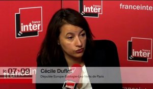 Cécile Duflot : "L'arrestation des syndicalistes d'Air France, "une scénarisation de l'autorité contre les plus faibles""