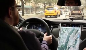 Test du pilotage automatique d'une Tesla Model S