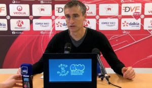 Conférence de presse d'Olivier Dall'Oglio avant DFCO-Evian TG FC