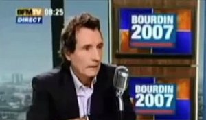 Al-Qaïda sunnite ou chiite ? Jean-Jacques Bourdin piège Nicolas Sarkozy
