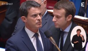 L'hommage de Valls et de l'Assemblée nationale à Helmut Schmidt