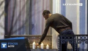 Mohamed Abdeslam met des bougies à sa fenêtre
