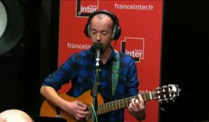 "J'aime les flics…" :  Frédéric Fromet chante les forces de l'ordre #AnnuleTout