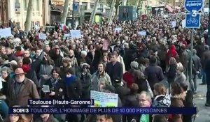 Attentats de Paris : une marche en hommage aux victimes à Toulouse