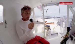 Trophée Jules Verne. 29 novembre : Bernard Stamm fête son anniversaire à bord d'Idec