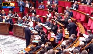 Double ovation pour Laurent Fabius à l'Assemblée après le succès de la COP21