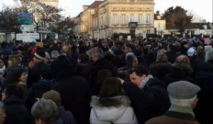 Charlie Hebdo : Auxerre défile après les attentats en janvier 2015