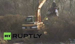 Scènes de démolition à la Jungle de Calais