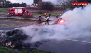 Quimperlé. Les pompiers éteignent l'incendie sur la RN165