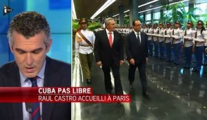 Raul Castro accueilli en grande pompe à Paris