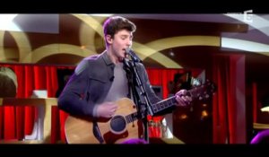 Shawn Mendes, en Live avec "Stitches" - C à vous - 04/03/2016