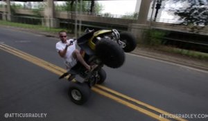 Violent choc entre un quad et une voiture