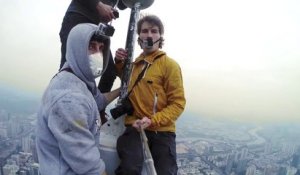 Ils escaladent une tour de 384 mètres en Chine pour prendre un selfie