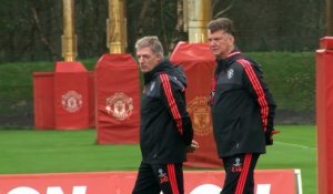Man Utd - Mühren : "Van Gaal a besoin de temps"