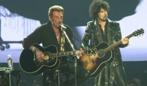 Hommage de Johnny Hallyday aux victimes des attentats