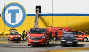 Dunkerque: un bléssé evacué d'un ferry au Freycinet 8.