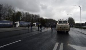 Taxe kilométrique: La police fait lever les barrages dans le calme à Tournai