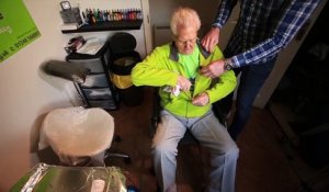 Un homme de 104 ans devient la personne la plus âgée à se faire tatouer !