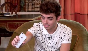 "Selfie Style": Nathan Sykes' Deciding Factor For The Perfect Pic