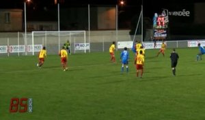 Football (CFA) : Fontenay-le-Comte vs Vitré (2-2)