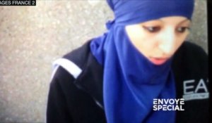 Extraits d'Envoyé Spécial - Hasna Aït Boulahcen : "Allah, il n'a jamais dit de couper des têtes"
