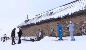 La Place du Village : La ferme auberge de l'Ariondaz à Courchevel