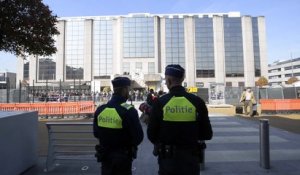 Réouverture au public du hall des départs de Brussels Airport après les attentats du 22 mars
