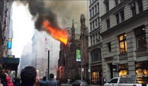 New York : une église de Manhattan totalement détruite par les flammes
