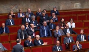 Najat Vallaud-Belkacem provoque le départ de députés de droite de l'Assemblée nationale