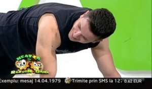 Le cours de gym le plus hot à la TV roumaine