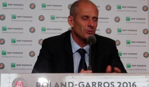 Roland-Garros 2016 - Guy Forget : "Roger Federer était cette exception"