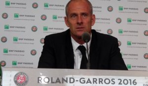 Roland-Garros 2016 - Guy Forget : "On serait pas mieux avec un toit à Roland-Garros ?"