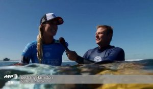 Surf: la survivante Hamilton réalise un gros coup aux Fidji