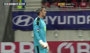 Enorme boulette en football : David Alaba marque contre son camp face à Malte !