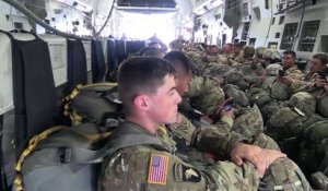 Saut en parachute de centaines de militaires US : Test grandeur nature !