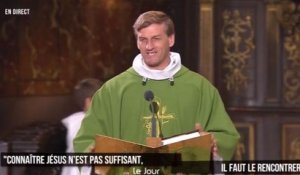 Le jour du Seigneur : Un prêtre fait une comparaison étonnante entre Didier Deschamps et Jésus (vidéo)