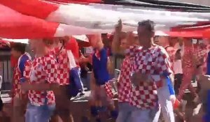 Euro 2016 : les supporters croates partent vers le stade