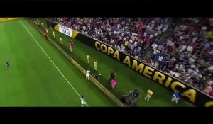 La terrible fracture du coude d'Ezequiel Lavezzi lors de la Copa America