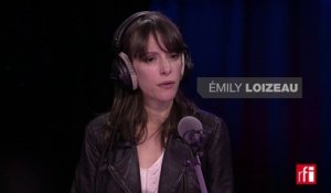 Emily Loizeau présente "Mona", son nouvel album mélancolique et aquatique - La Bande passante
