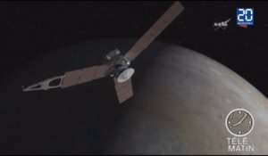 La sonde Juno en orbite autour de Jupiter