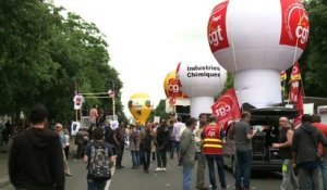 Loi travail: moins de manifestants dans les rues mardi