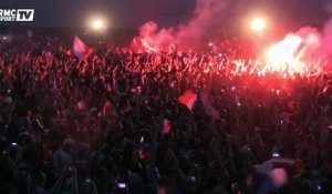 La joie des supporters après la victoire des Bleus