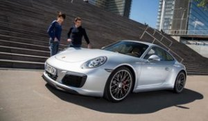 Franck Lagorce au volant de la Porsche 911 Carrera 4S (diaporama vidéo)