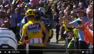 Tour de France : Chris Froome victime d'un accident, termine sa course à pieds