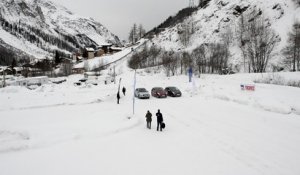Drag race sur la neige : Peugeot 3008 Hybrid4 vs 3008 2WD vs 4008 4WD